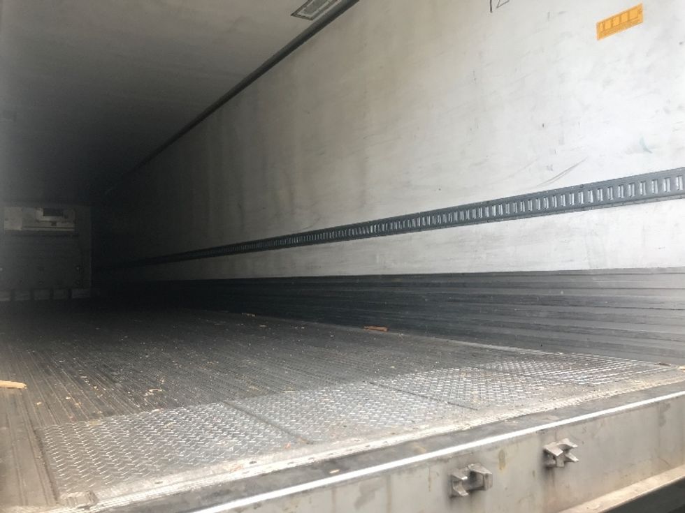 Refrigerated Trailer-Semi Trailers-Utility-2016-Trailer-Everett-WA-377,046\n\t\tmiles-$ 28,250 - Image 10