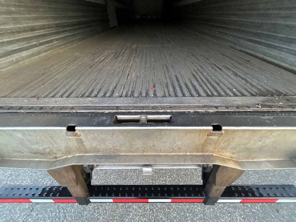 Refrigerated Trailer-Semi Trailers-Utility-2016-Trailer-Fitchburg-MA-253,106\n\t\tmiles-$ 22,000 - Image 7