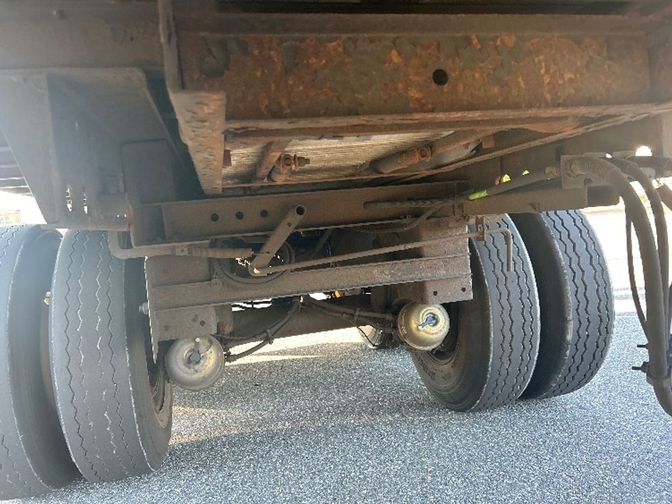 Refrigerated Trailer-Semi Trailers-Utility-2016-Trailer-Fitchburg-MA-303,989\n\t\tmiles-$ 22,000 - Image 5