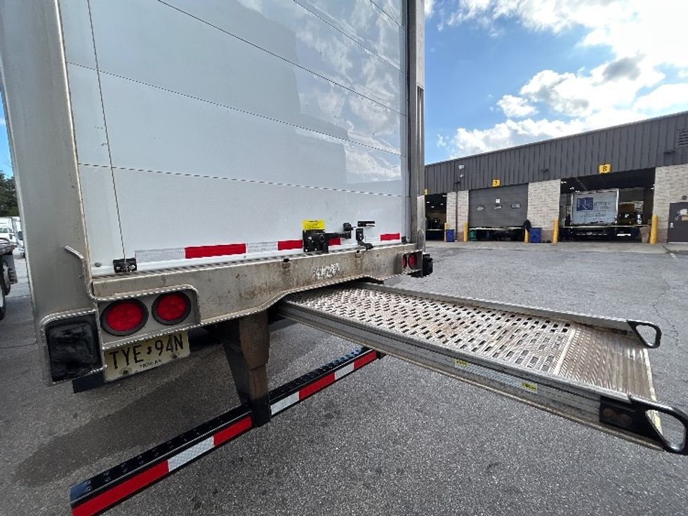 Refrigerated Trailer-Semi Trailers-Utility-2016-Trailer-Fitchburg-MA-368,591\n\t\tmiles-$ 20,750 - Image 7
