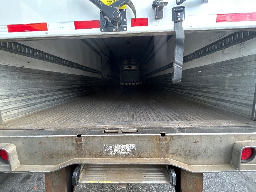 Refrigerated Trailer-Semi Trailers-Utility-2016-Trailer-Fitchburg-MA-368,591\n\t\tmiles-$ 20,750 - Image 8