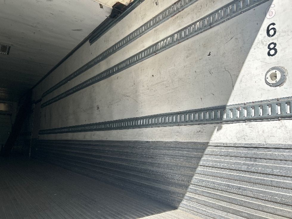 Refrigerated Trailer-Semi Trailers-Utility-2016-Trailer-Fitchburg-MA-410,239\n\t\tmiles-$ 22,000 - Image 10