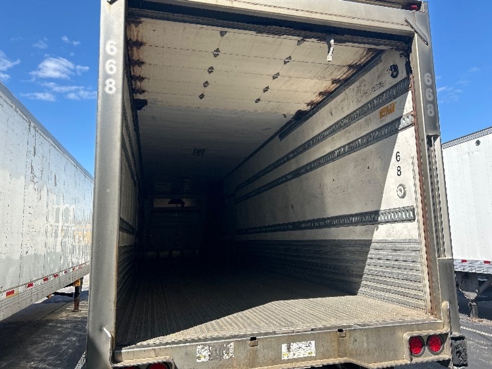 Refrigerated Trailer-Semi Trailers-Utility-2016-Trailer-Fitchburg-MA-410,239\n\t\tmiles-$ 22,000 - Image 7