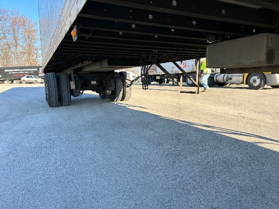 Refrigerated Trailer-Semi Trailers-Utility-2016-Trailer-Flint-MI-1,300,338\n\t\tmiles-$ 22,000 - Image 5