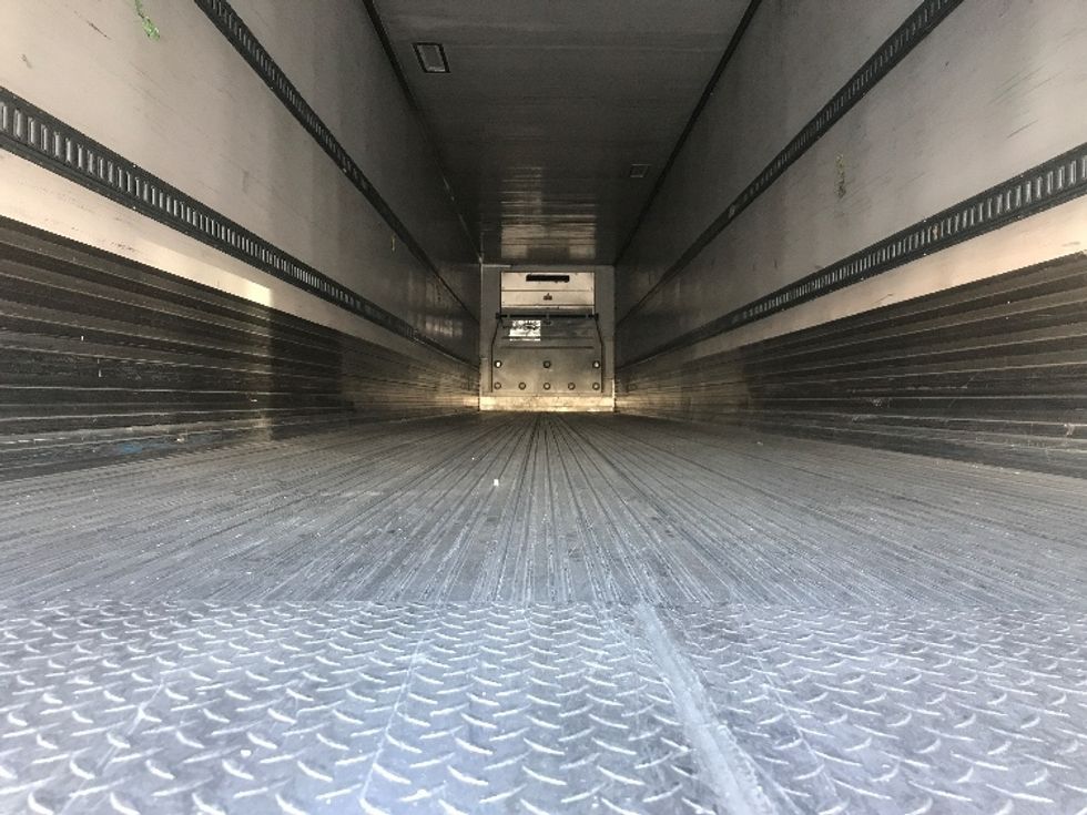 Refrigerated Trailer-Semi Trailers-Utility-2016-Trailer-Fontana-CA-699,283\n\t\tmiles-$ 28,000 - Image 8