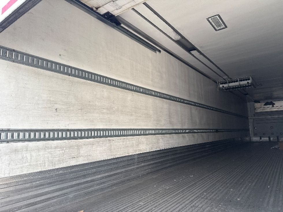 Refrigerated Trailer-Semi Trailers-Utility-2016-Trailer-La Mirada-CA-104,308\n\t\tmiles-$ 21,750 - Image 9