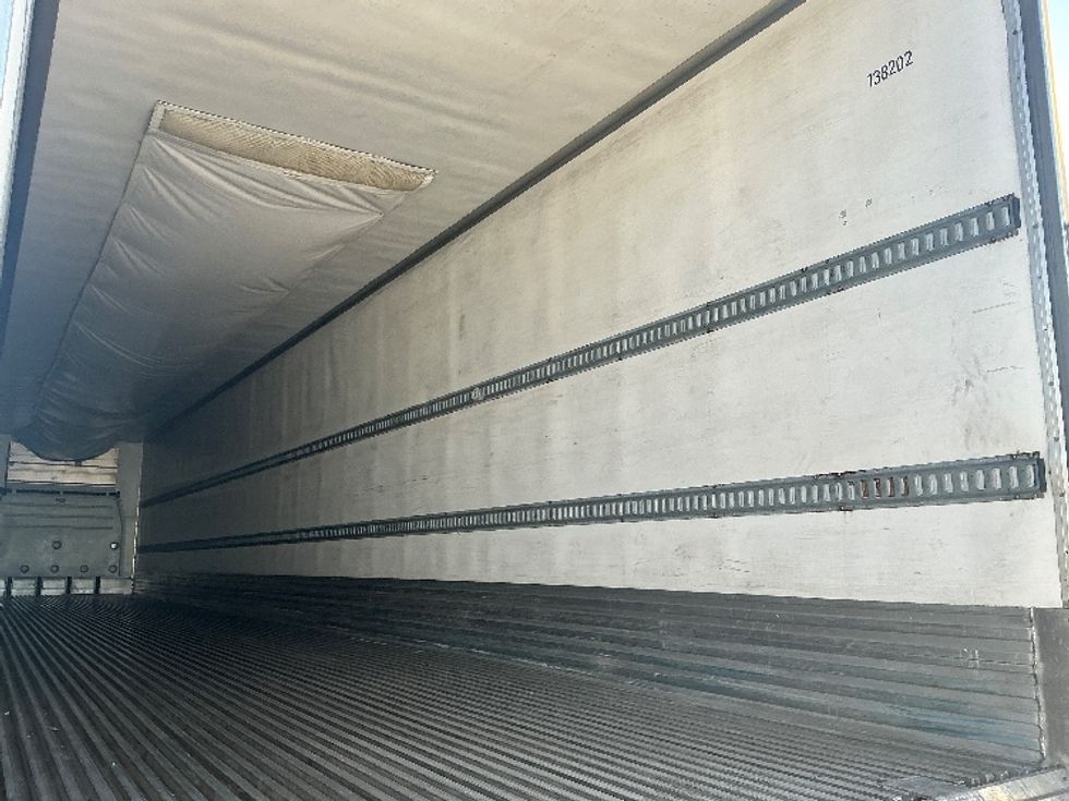 Refrigerated Trailer-Semi Trailers-Utility-2016-Trailer-Medley-FL-945,740\n\t\tmiles-$ 25,000 - Image 9