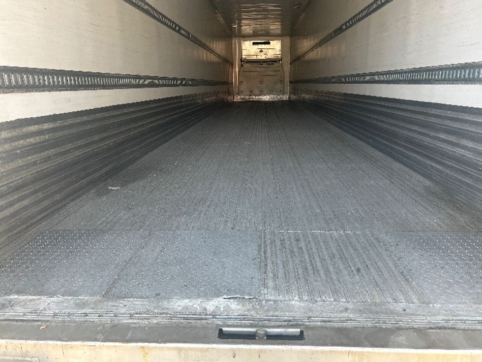 Refrigerated Trailer-Semi Trailers-Utility-2016-Trailer-Middlefield-OH-823,662\n\t\tmiles-$ 27,500 - Image 8