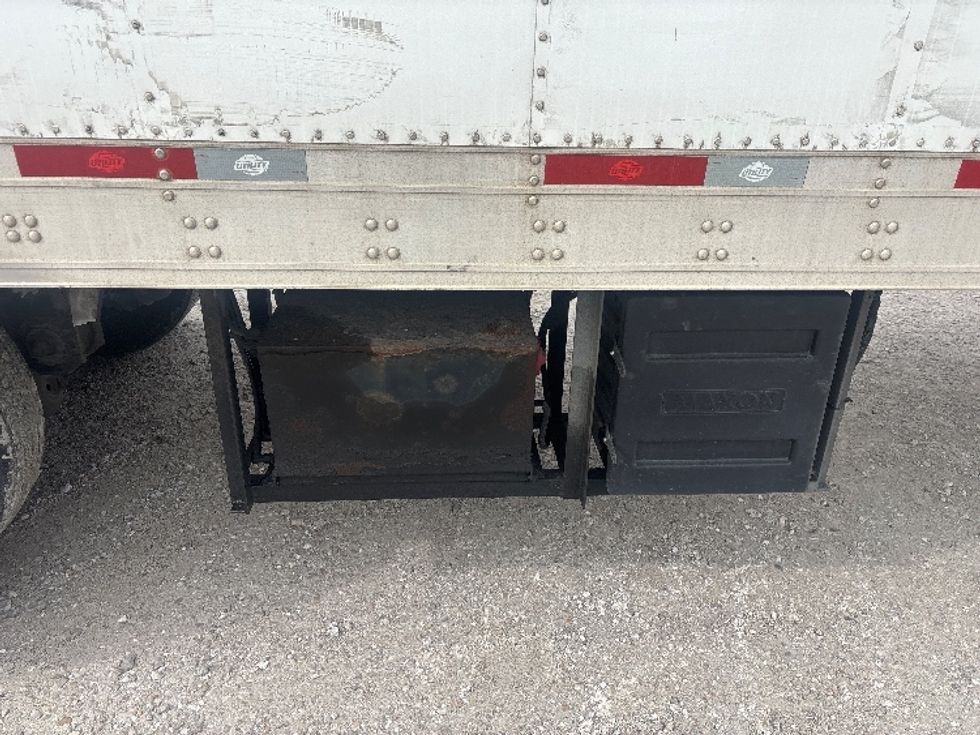 Refrigerated Trailer-Semi Trailers-Utility-2016-Trailer-Moberly-MO-396,192\n\t\tmiles-$ 22,000 - Image 11