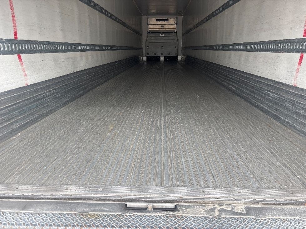 Refrigerated Trailer-Semi Trailers-Utility-2016-Trailer-Moberly-MO-396,192\n\t\tmiles-$ 22,000 - Image 8