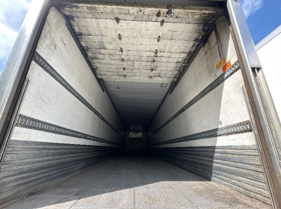 Refrigerated Trailer-Semi Trailers-Utility-2016-Trailer-Oakwood Village-OH-649,875\n\t\tmiles-$ 31,750 - Image 7