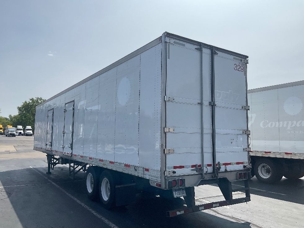Refrigerated Trailer-Semi Trailers-Utility-2016-Trailer-Obetz-OH-321,745\n\t\tmiles-$ 16,500 - Image 3