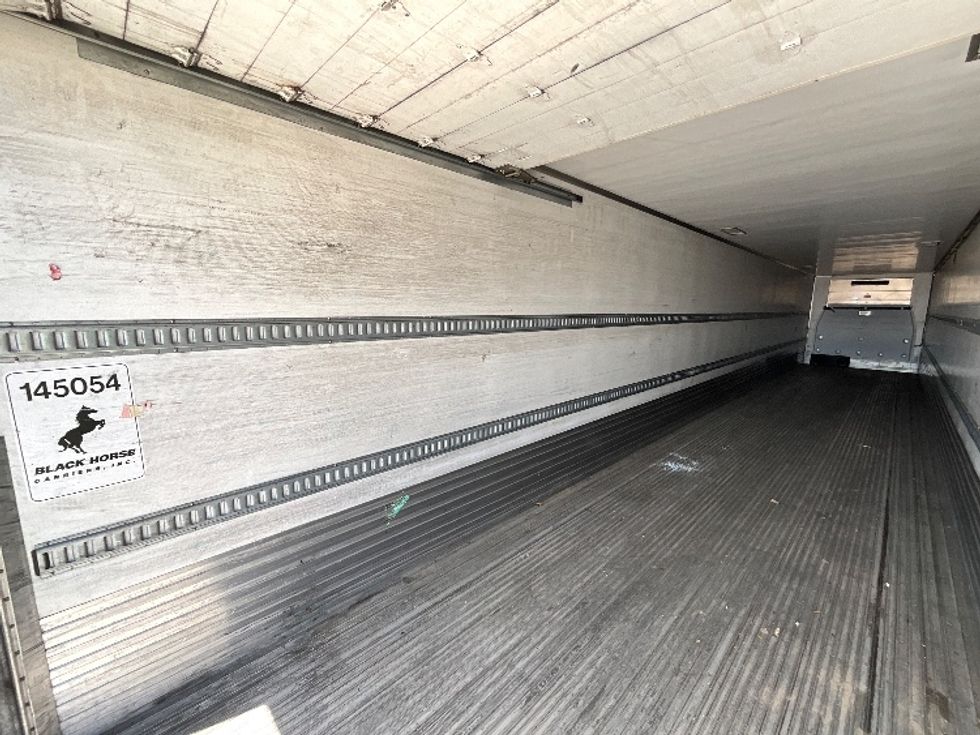 Refrigerated Trailer-Semi Trailers-Utility-2016-Trailer-Salt Lake City-UT-586,962\n\t\tmiles-$ 26,000 - Image 9