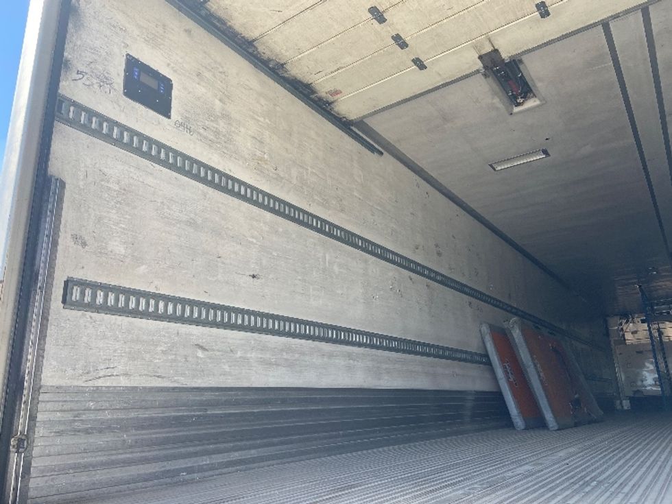 Refrigerated Trailer-Semi Trailers-Utility-2016-Trailer-San Antonio-TX-761,257\n\t\tmiles-$ 17,250 - Image 8