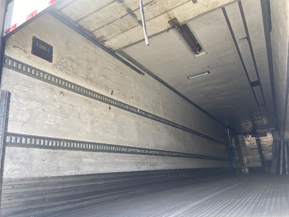 Refrigerated Trailer-Semi Trailers-Utility-2016-Trailer-San Antonio-TX-931,800\n\t\tmiles-$ 17,250 - Image 8