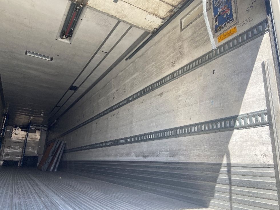 Refrigerated Trailer-Semi Trailers-Utility-2016-Trailer-San Antonio-TX-931,800\n\t\tmiles-$ 17,250 - Image 9