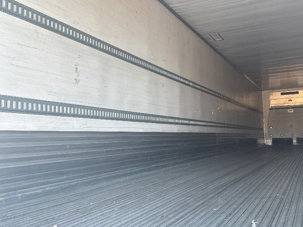 Refrigerated Trailer-Semi Trailers-Utility-2016-Trailer-San Marcos-CA-559,280\n\t\tmiles-$ 29,000 - Image 9