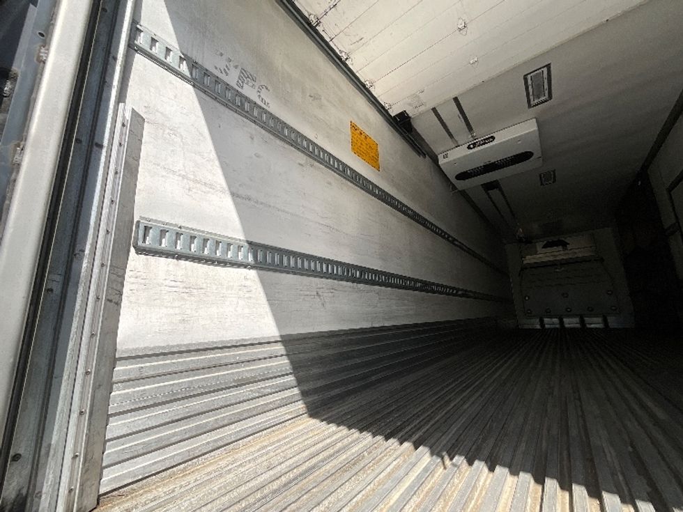 Refrigerated Trailer-Semi Trailers-Utility-2016-Trailer-West Sacramento-CA-306,372\n\t\tmiles-$ 21,500 - Image 10
