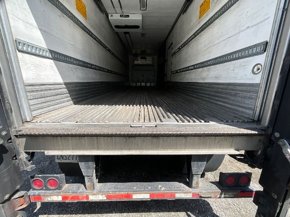 Refrigerated Trailer-Semi Trailers-Utility-2016-Trailer-West Sacramento-CA-306,372\n\t\tmiles-$ 21,500 - Image 8
