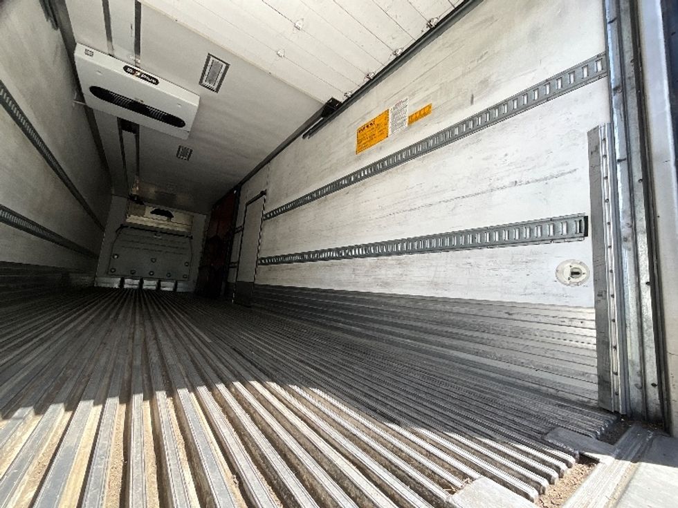 Refrigerated Trailer-Semi Trailers-Utility-2016-Trailer-West Sacramento-CA-306,372\n\t\tmiles-$ 21,500 - Image 9