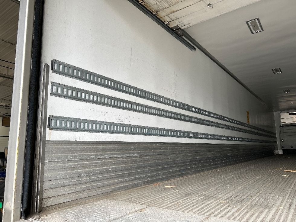 Refrigerated Trailer-Semi Trailers-Utility-2017-Trailer-Allen Park-MI-505,915\n\t\tmiles-$ 27,000 - Image 8