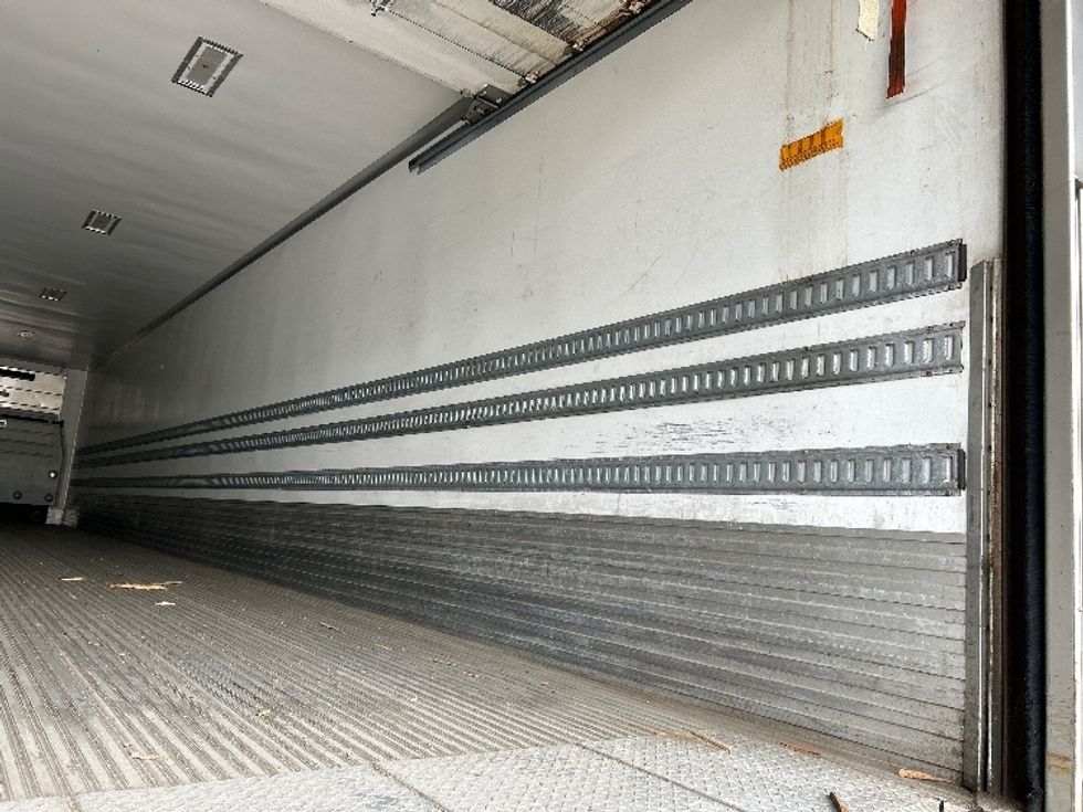 Refrigerated Trailer-Semi Trailers-Utility-2017-Trailer-Allen Park-MI-505,915\n\t\tmiles-$ 27,000 - Image 9