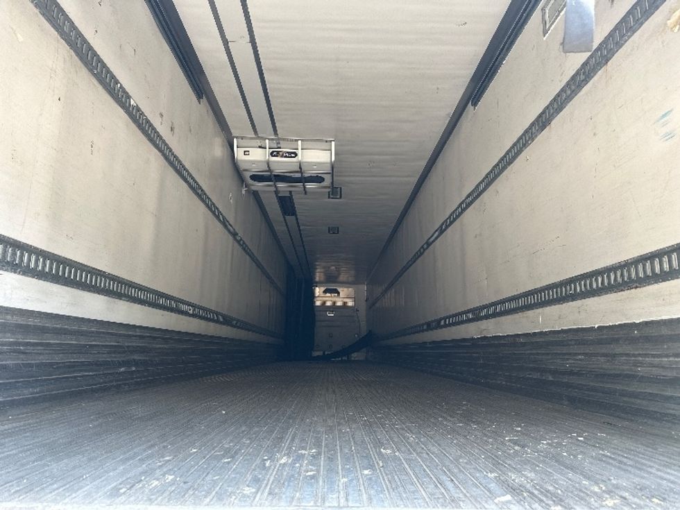 Refrigerated Trailer-Semi Trailers-Utility-2017-Trailer-Bloomington-IN-393,130\n\t\tmiles-$ 30,250 - Image 8