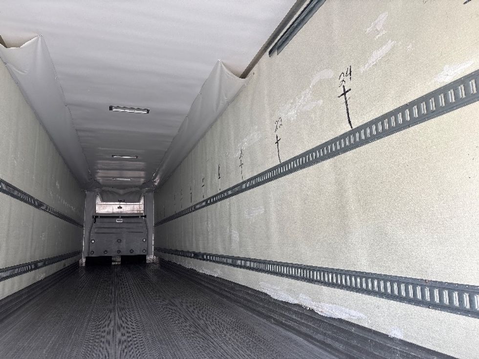 Refrigerated Trailer-Semi Trailers-Utility-2017-Trailer-Everett-WA-220,322\n\t\tmiles-$ 32,000 - Image 10