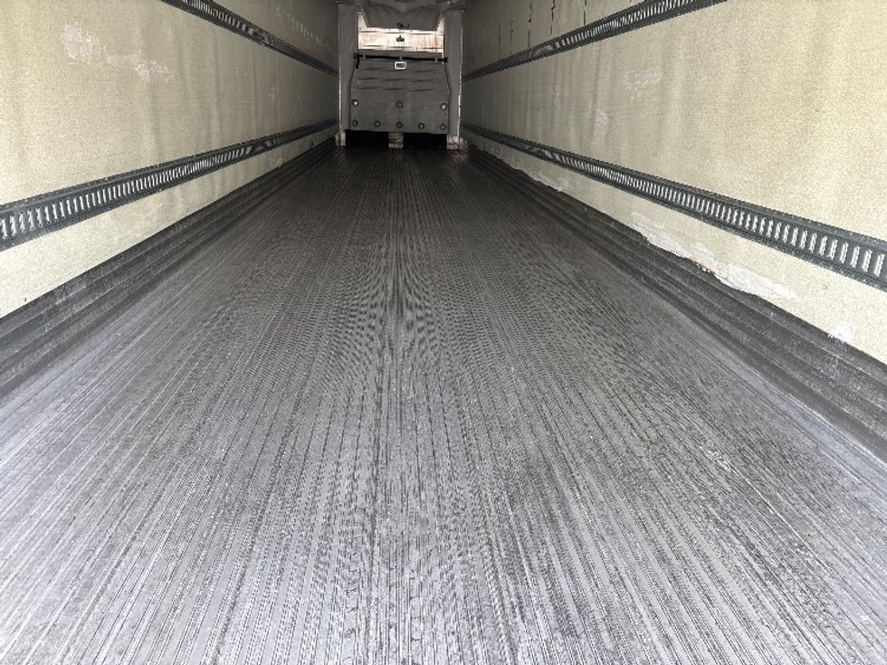 Refrigerated Trailer-Semi Trailers-Utility-2017-Trailer-Everett-WA-220,322\n\t\tmiles-$ 32,000 - Image 8