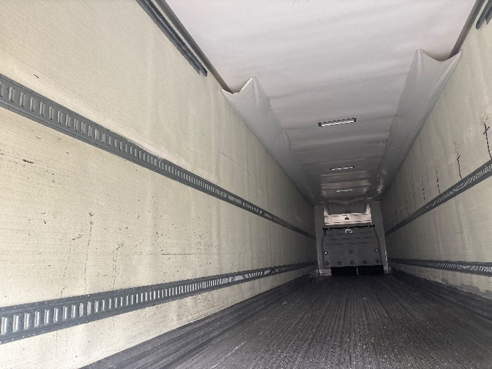 Refrigerated Trailer-Semi Trailers-Utility-2017-Trailer-Everett-WA-231,113\n\t\tmiles-$ 30,000 - Image 9