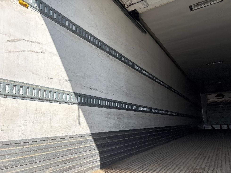 Refrigerated Trailer-Semi Trailers-Utility-2017-Trailer-Fresno-CA-861,381\n\t\tmiles-$ 22,250 - Image 9