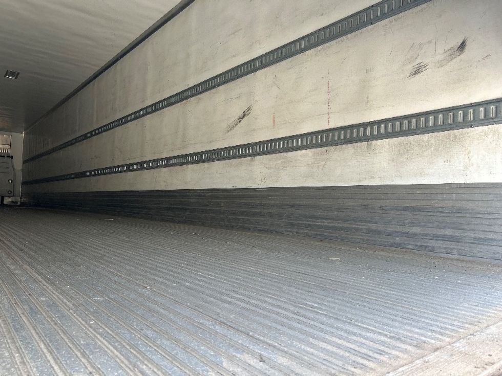 Refrigerated Trailer-Semi Trailers-Utility-2017-Trailer-Goldsboro-NC-580,291\n\t\tmiles-$ 30,250 - Image 10