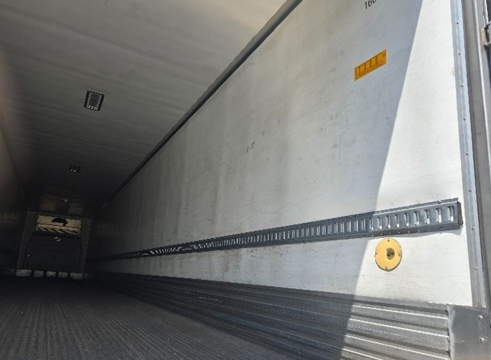 Refrigerated Trailer-Semi Trailers-Utility-2017-Trailer-Greensboro-NC-418,058\n\t\tmiles-$ 32,000 - Image 10
