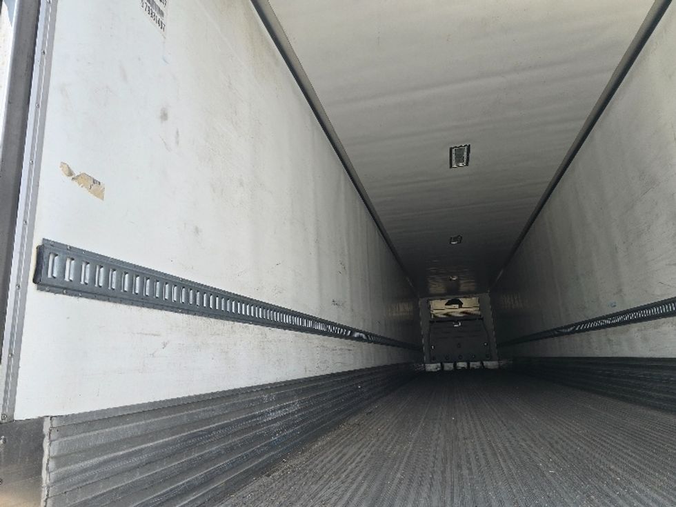 Refrigerated Trailer-Semi Trailers-Utility-2017-Trailer-Greensboro-NC-418,058\n\t\tmiles-$ 32,000 - Image 9
