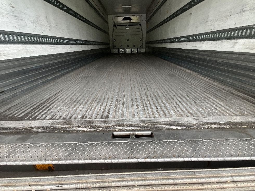Refrigerated Trailer-Semi Trailers-Utility-2017-Trailer-Reading-PA-357,437\n\t\tmiles-$ 30,250 - Image 8