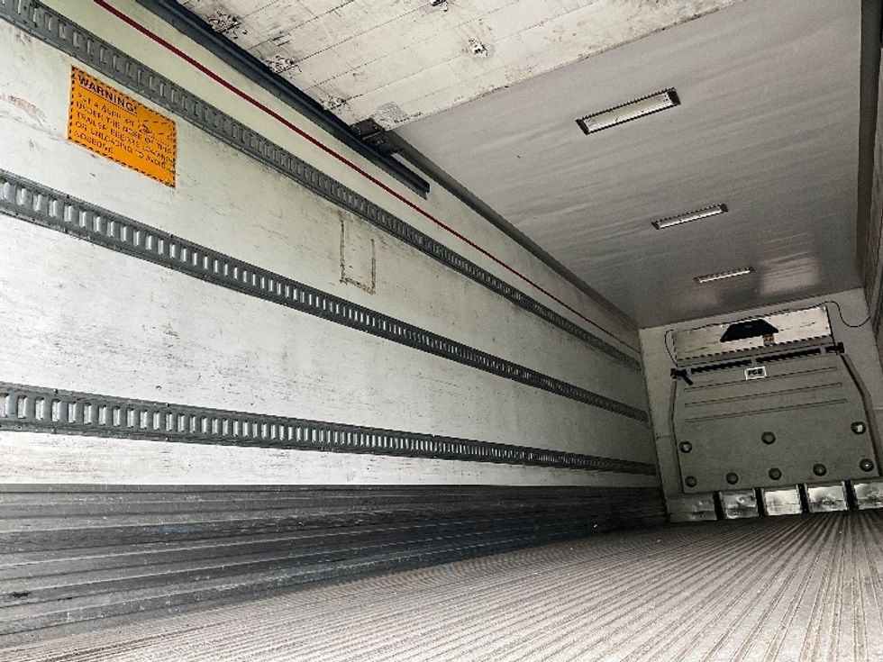 Refrigerated Trailer-Semi Trailers-Utility-2017-Trailer-Reading-PA-357,437\n\t\tmiles-$ 30,250 - Image 9
