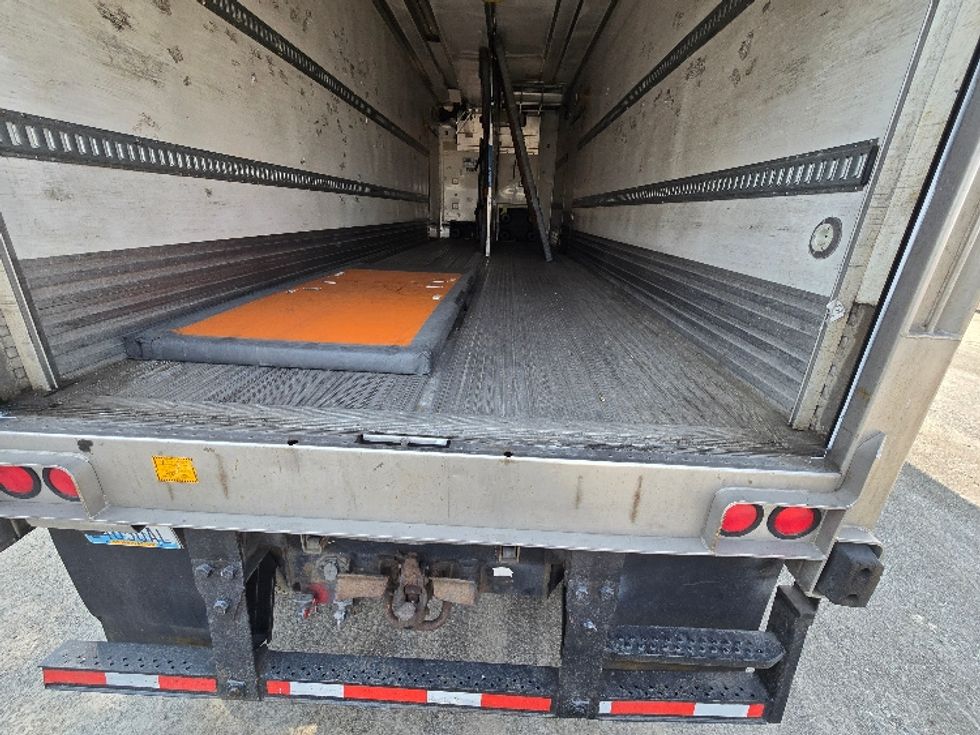 Refrigerated Trailer-Semi Trailers-Utility-2017-Trailer-Spokane Valley-WA-381,469\n\t\tmiles-$ 18,000 - Image 7