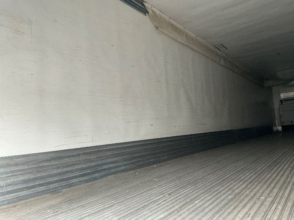 Refrigerated Trailer-Semi Trailers-Utility-2017-Trailer-Stoney Creek-ON-450,020\n\t\tkm-$ 36,000 - Image 9