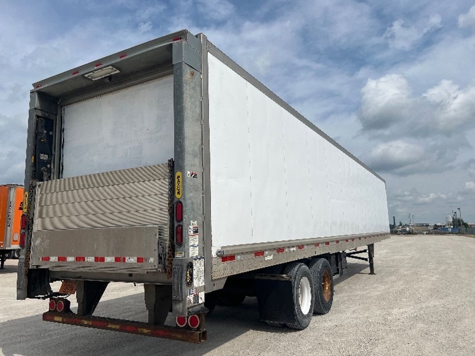 Refrigerated Trailer-Semi Trailers-Utility-2017-Trailer-Sturtevant-WI-366,000\n\t\tmiles-$ 32,000 - Image 4