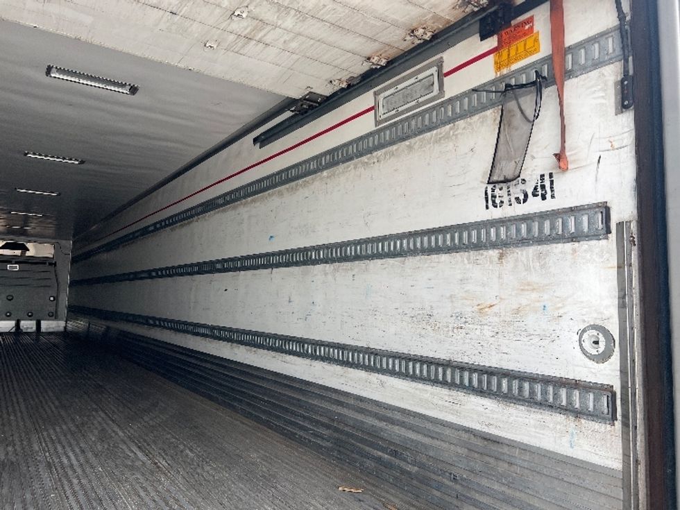 Refrigerated Trailer-Semi Trailers-Utility-2017-Trailer-Sturtevant-WI-398,800\n\t\tmiles-$ 32,000 - Image 10