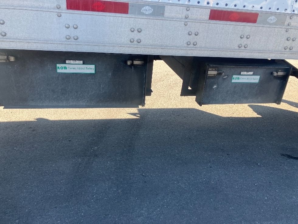 Refrigerated Trailer-Semi Trailers-Utility-2018-Trailer-Auburn-MA-235,015\n\t\tmiles-$ 24,000 - Image 12