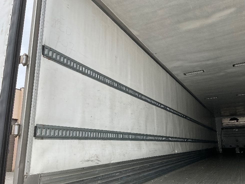 Refrigerated Trailer-Semi Trailers-Utility-2018-Trailer-Delta-BC-560,333\n\t\tkm-$ 38,500 - Image 9
