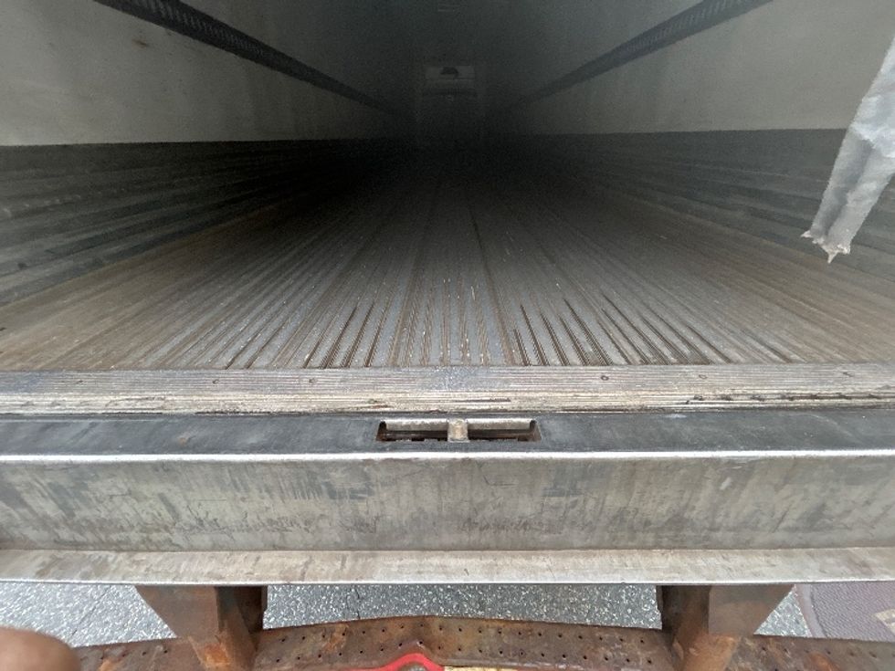 Refrigerated Trailer-Semi Trailers-Utility-2018-Trailer-Fitchburg-MA-575,635\n\t\tmiles-$ 32,000 - Image 7