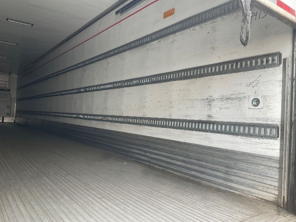 Refrigerated Trailer-Semi Trailers-Utility-2018-Trailer-Kent-WA-308,840\n\t\tmiles-$ 36,500 - Image 9