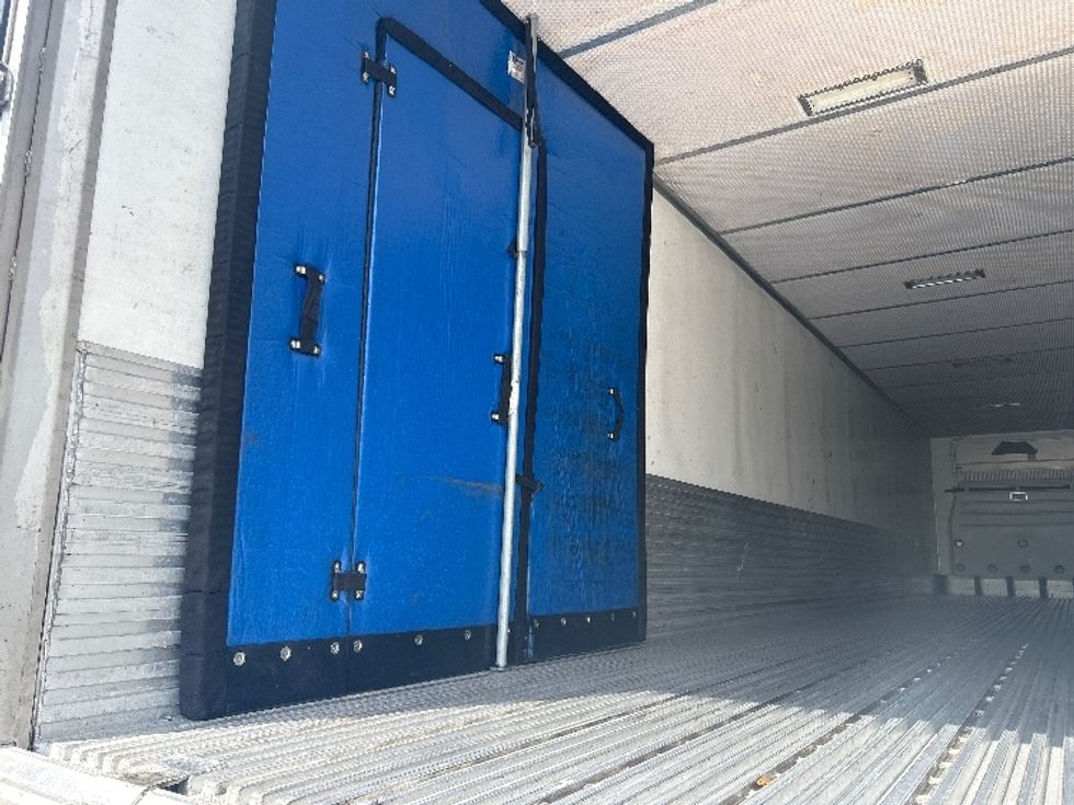 Refrigerated Trailer-Semi Trailers-Utility-2018-Trailer-Louisville-KY-489,651\n\t\tmiles-$ 20,250 - Image 9