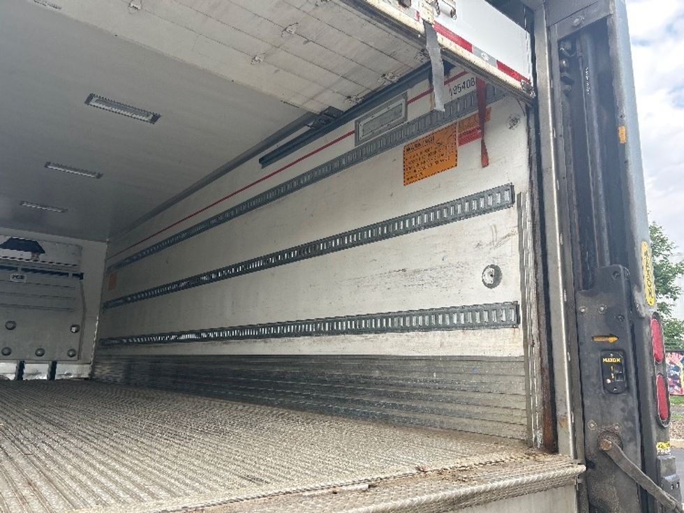 Refrigerated Trailer-Semi Trailers-Utility-2018-Trailer-Montgomery-NY-318,560\n\t\tmiles-$ 31,750 - Image 10