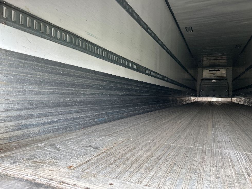 Refrigerated Trailer-Semi Trailers-Utility-2018-Trailer-Neenah-WI-620,841\n\t\tmiles-$ 25,750 - Image 9