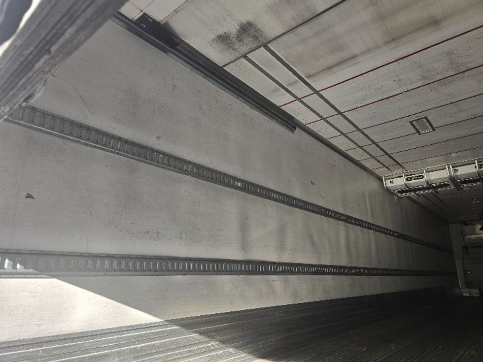 Refrigerated Trailer-Semi Trailers-Utility-2018-Trailer-Norcross-GA-404,231\n\t\tmiles-$ 24,000 - Image 9