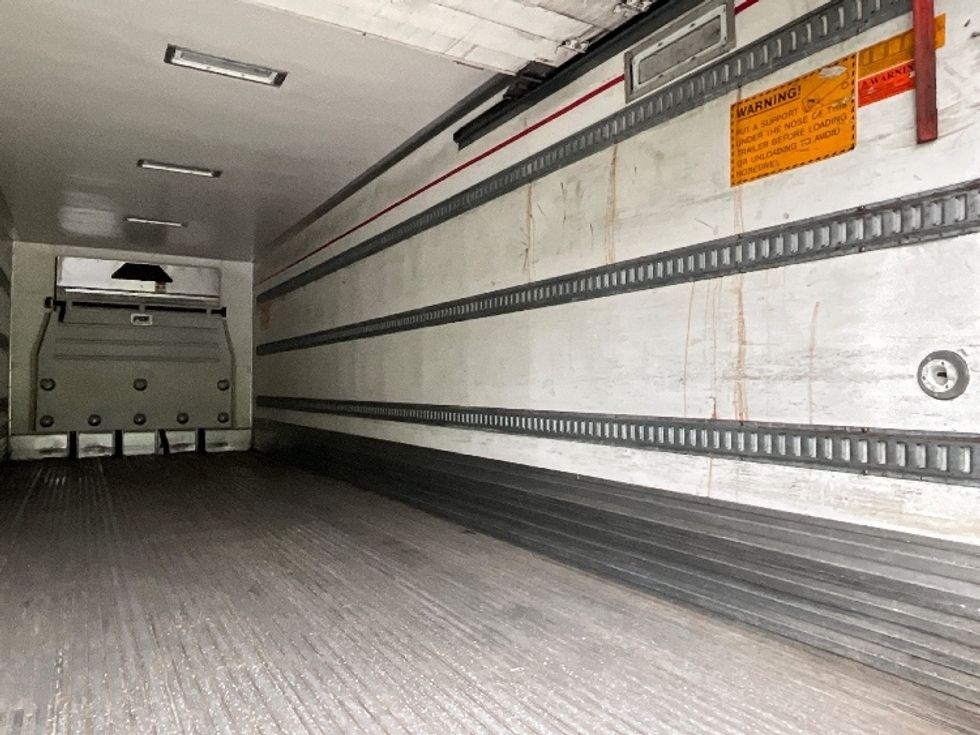 Refrigerated Trailer-Semi Trailers-Utility-2018-Trailer-Reading-PA-303,840\n\t\tmiles-$ 38,250 - Image 10