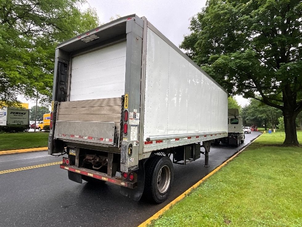 Refrigerated Trailer-Semi Trailers-Utility-2018-Trailer-Reading-PA-303,840\n\t\tmiles-$ 38,250 - Image 4